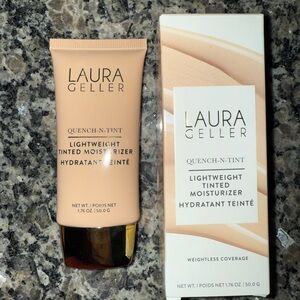 Laura Geller Quench-N-Tint Lightweight Tinted Moisturizer - Light BRAND NEW